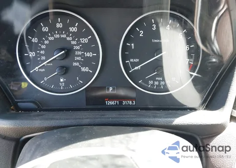 2016 BMW X1 xDrive28I z USA, uszkodzony, nr VIN WBXHT3Z38G4A50758